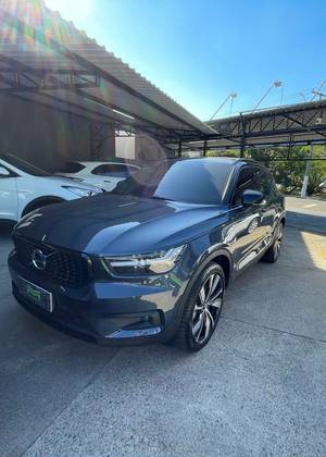 VOLVO XC40 1.5 T5 RECHARGE R-DESIGN GEARTRONIC VOLVO XC40 1.5 T5 RECHARGE R-DESIGN GEARTRONIC